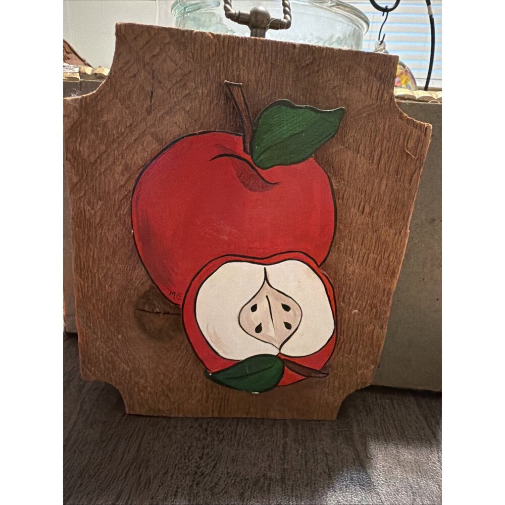 Vtg Hand Painted Apple Solid Wood Small Wall Hanging Kitchen‎ 7.5 x 6.5